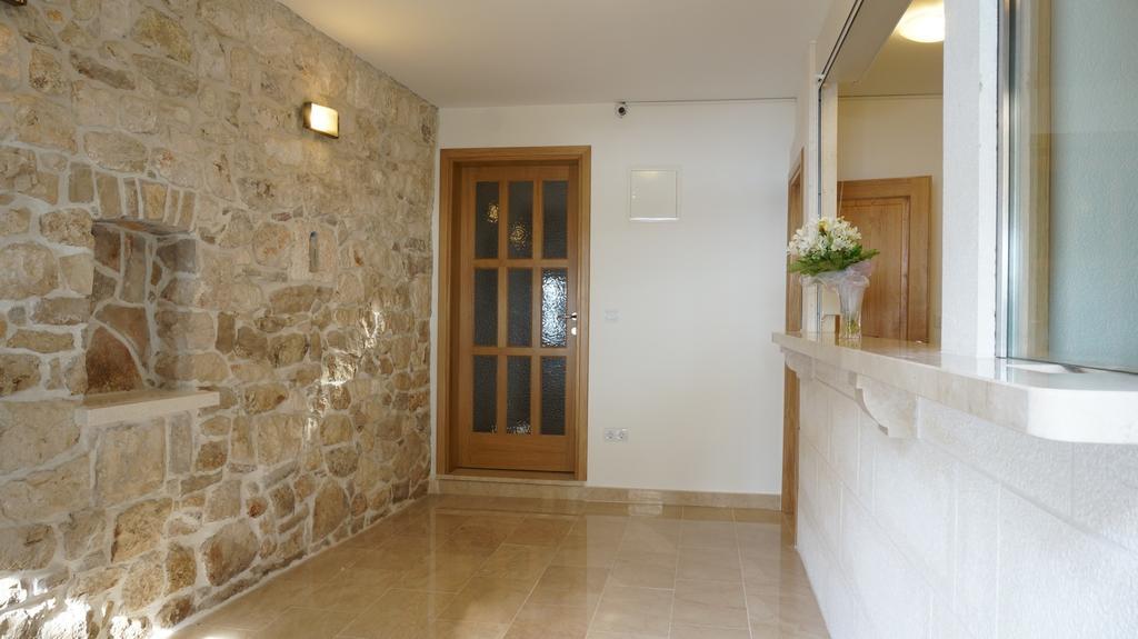 Guest House Jere Old Town 로고즈니차 외부 사진