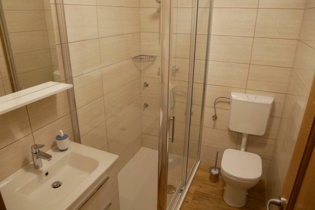 Guest House Jere Old Town 로고즈니차 외부 사진